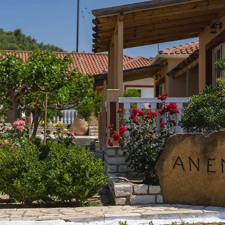 Anemi Apartments Finikounta Exterior photo