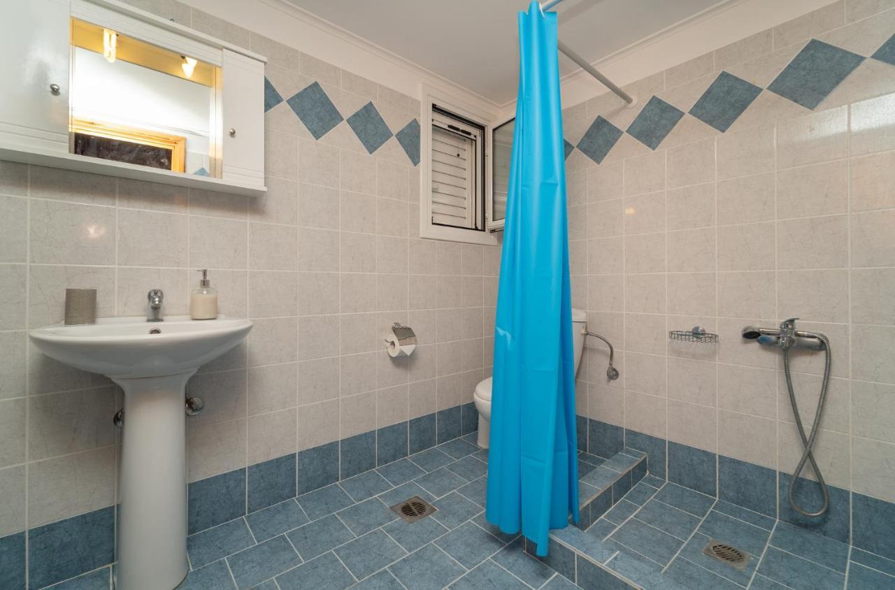 Anemi Apartment *